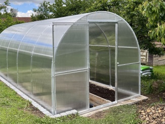 České obloukové skleníky –  Avokádo 3 x 2,5 m polykarbonát 6 mm BDX00316